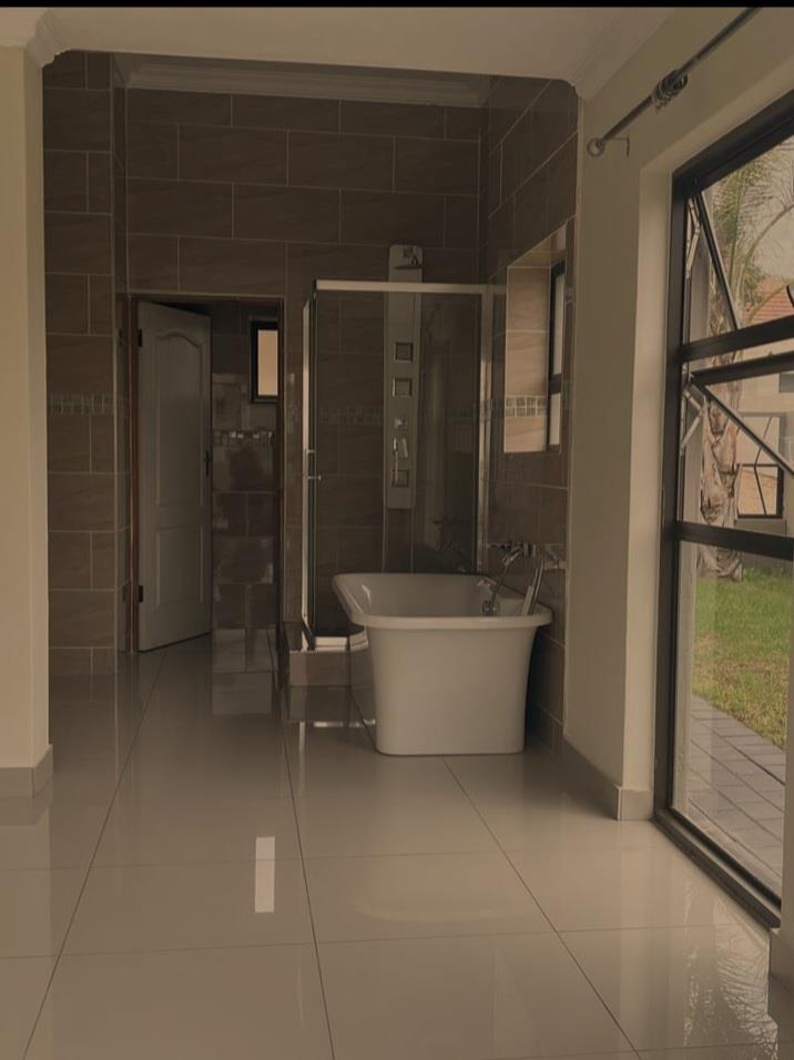 To Let 3 Bedroom Property for Rent in Leloko North West